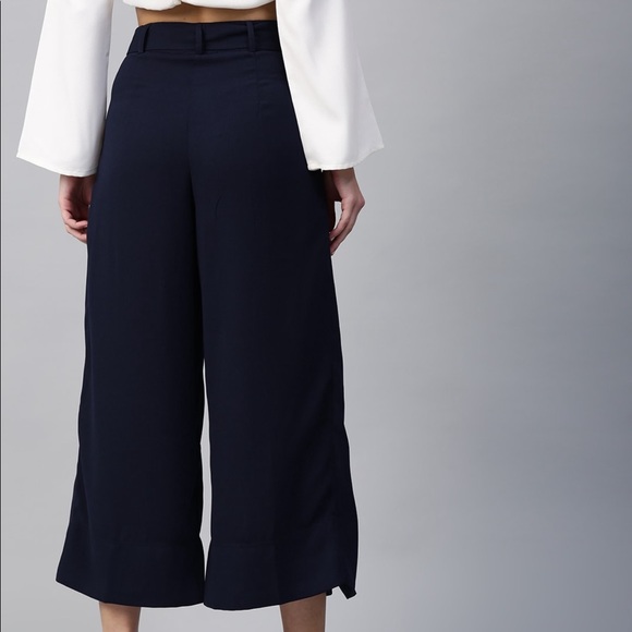 Black Solid Cropped Parallel Trouser for Women, Size-L - Picture 4 of 11